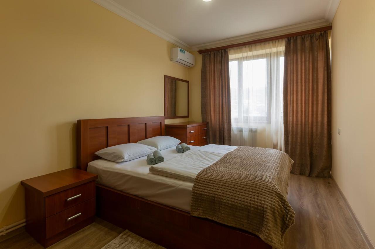 Umba Apartment N5 - Balcony And Mount Ararat View 예레반 외부 사진